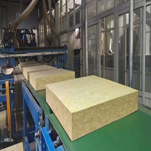 巴中市A級防火巖棉板與管材生產(chǎn)廠家 品質(zhì)與安全的守護(hù)者